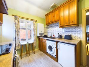 KITCHEN- click for photo gallery